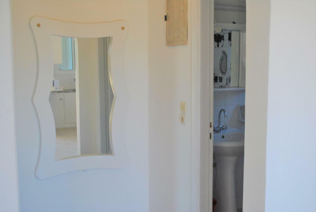 Lefkothea Apartments Kassiopi Ngoại thất bức ảnh